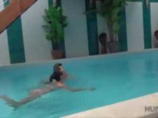 Mausisa youngster accepted pera upang panoorin gf ipinako sa pamamagitan ng isa pa
