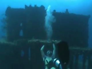 Scuba 口交 上 该 wreck, 自由 自由 channels 上 directv x 额定 电影 夹