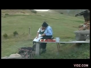 另一 大 barn 成人 視頻 旅 同 一 娃娃 一對