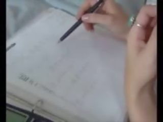 Enticing nerdy mladý dáma v brýle nohapráci 63, pohlaví video a8