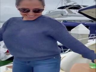 The Dance of Her fascinating Tits, Free American Milfs HD x rated video 30