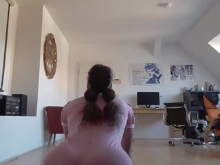 Amateur CD in pink sissy outfit looking for a daddy