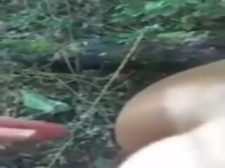 Neuvěřitelný pár je mající xxx film v lesní, volný porno 3d