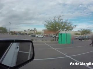 Porta 光榮洞裡 libidinous hardware 商店 employee
