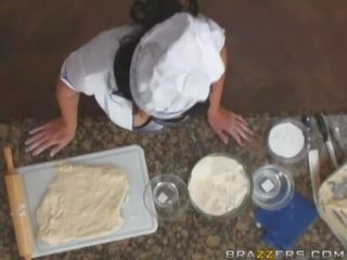 Brunet with big süýji emjekler and nice göt gets fucked